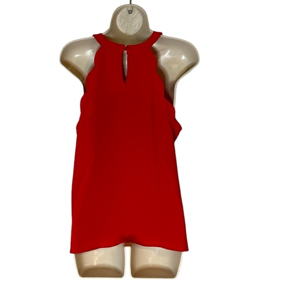 Monteau red sleeveless top with scalloped edges and button back size M - Picture 2 of 7